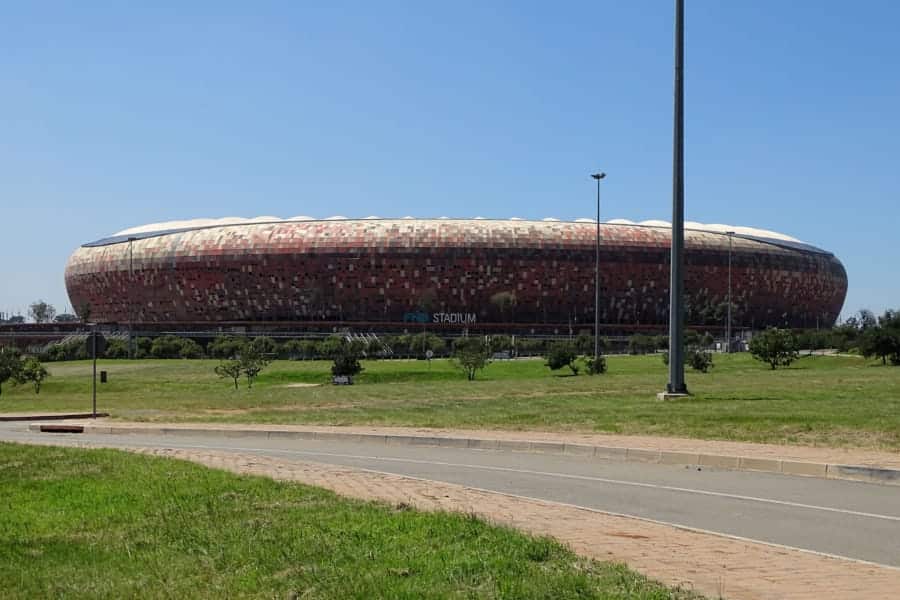 travelxl-van-limburg-zuid-afrika-johannesburg-voetbalstadion